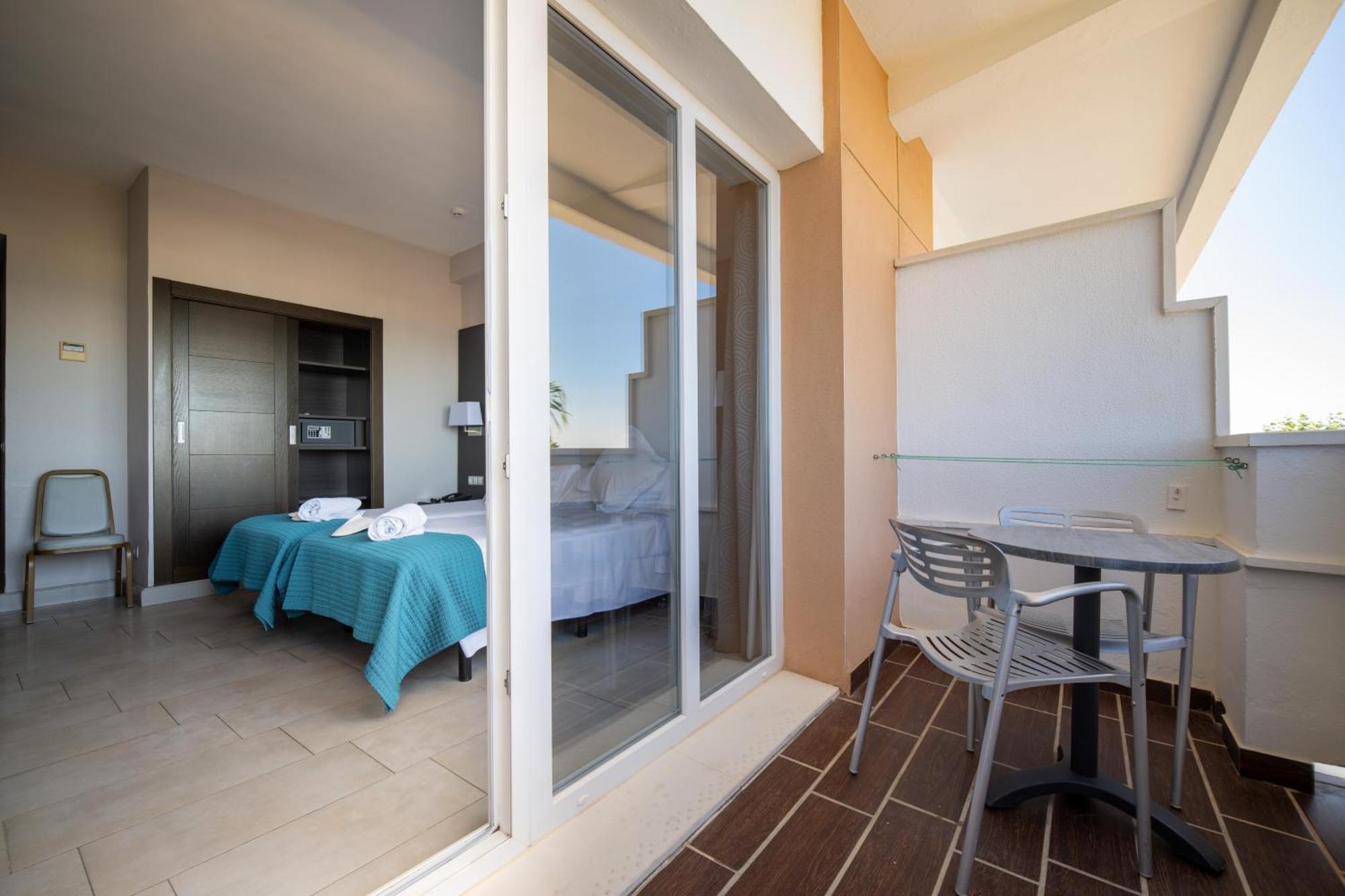 Pato Amarillo Hotel Punta Umbria Exterior photo